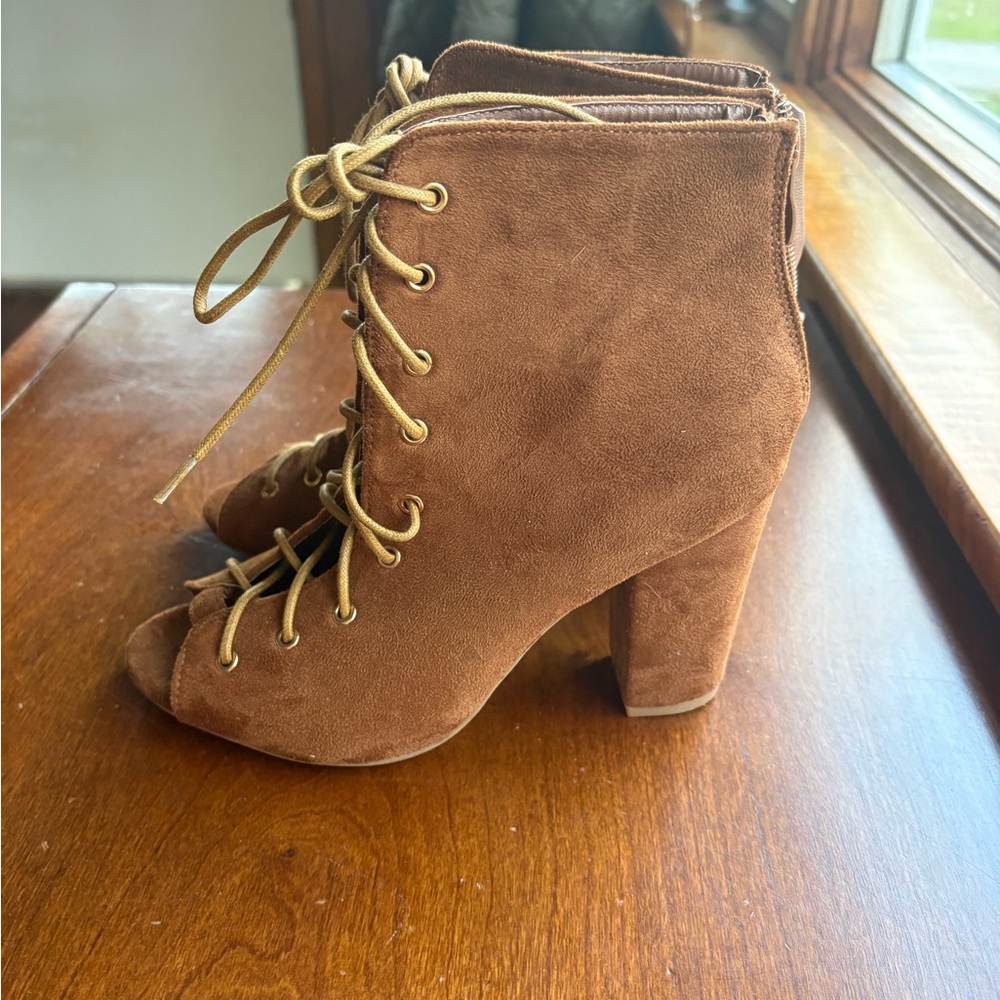 TOP Moda Brown Suede Lace-Up Open-Toe Block Heel Booties